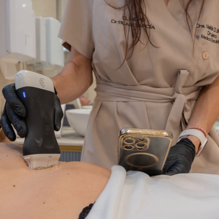 CLINICAS_DOCTOR_BLAS_GARCIA_ECOGRAFIA_ESTETICA_CLARIUS (2)