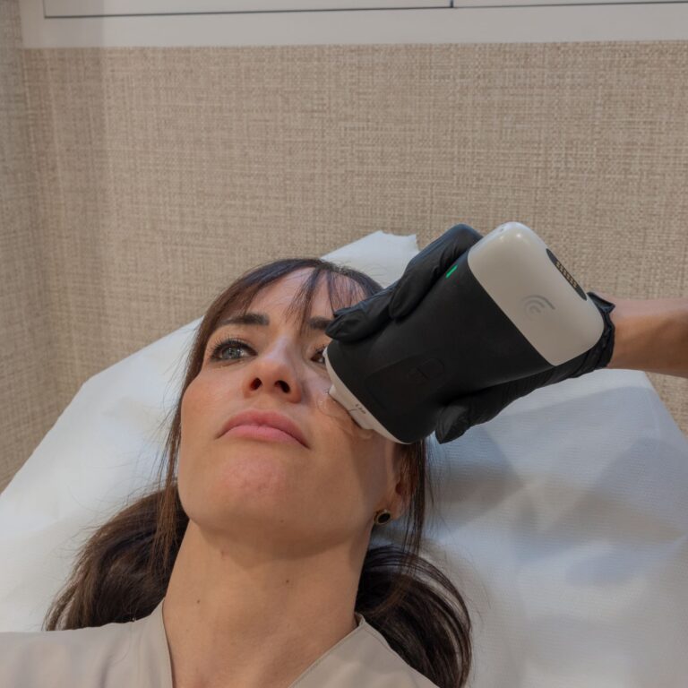 CLINICAS_DOCTOR_BLAS_GARCIA_ECOGRAFIA_ESTETICA_CLARIUS (5)